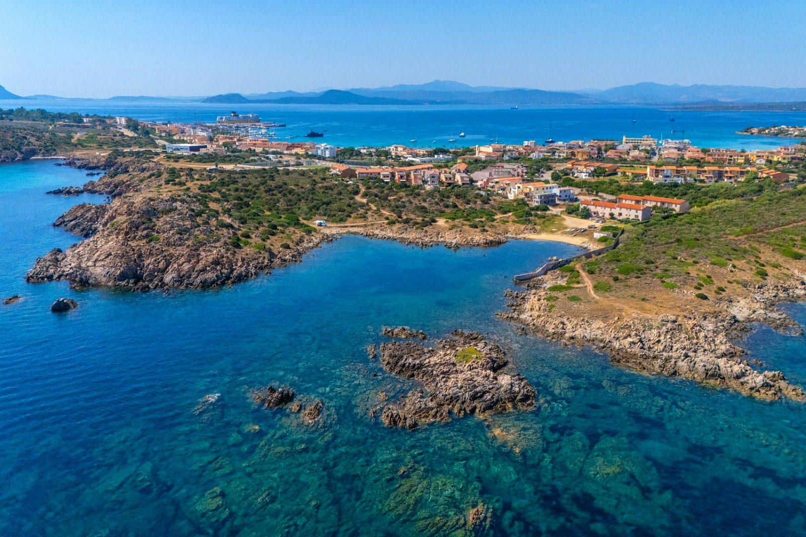 Costa della Sardegna al tramonto